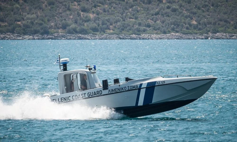 Μηχανική βλάβη σε ιστιοφόρο σκάφος στην Σίφνο